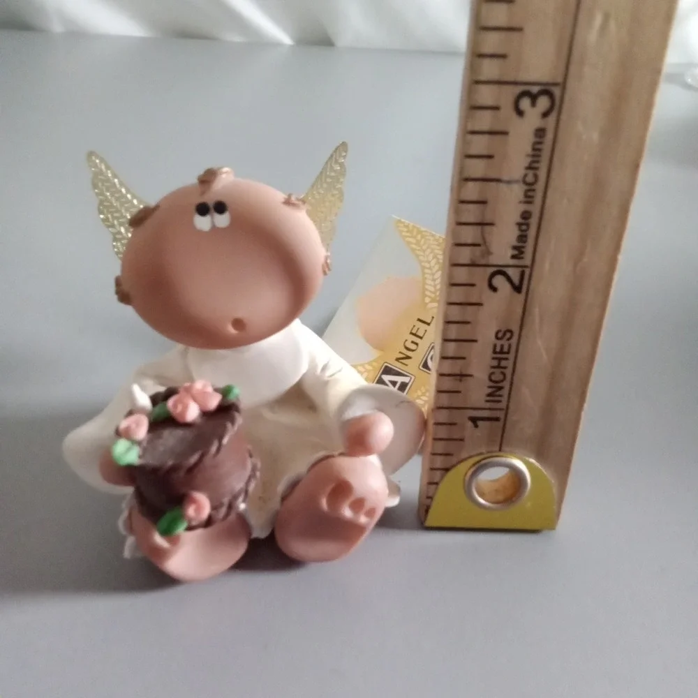 Angel Cheeks Kirk's Folly Baby Guardian Angel Figurine with Cake 2001 Vintage